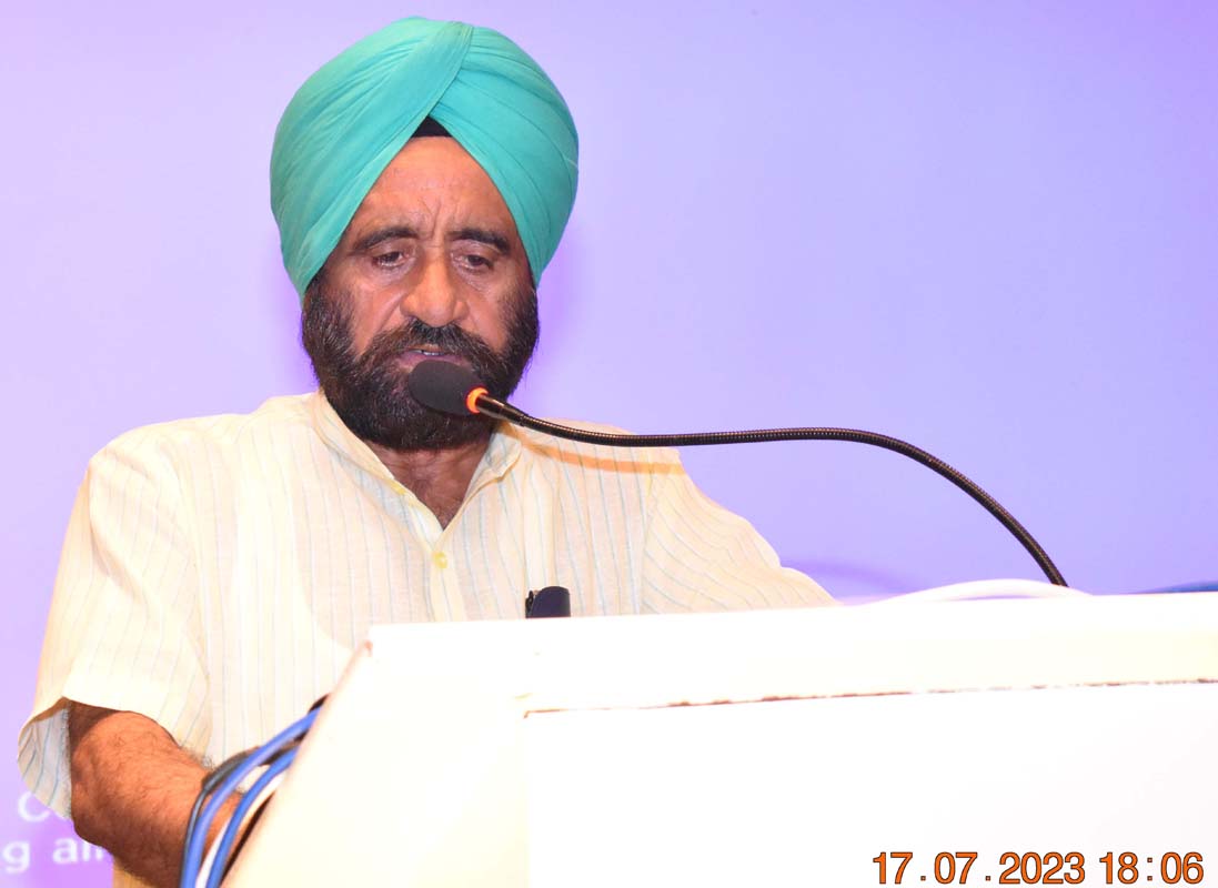 Uttar Pradesh Agricultural Education, Research &amp; Extension Version/  उत्तर प्रदेश कृषि शिक्षा, अनुसंधान एवं विस्तार संस्करण